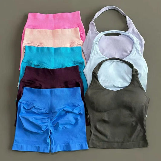 Chic Gym Outfit for Women